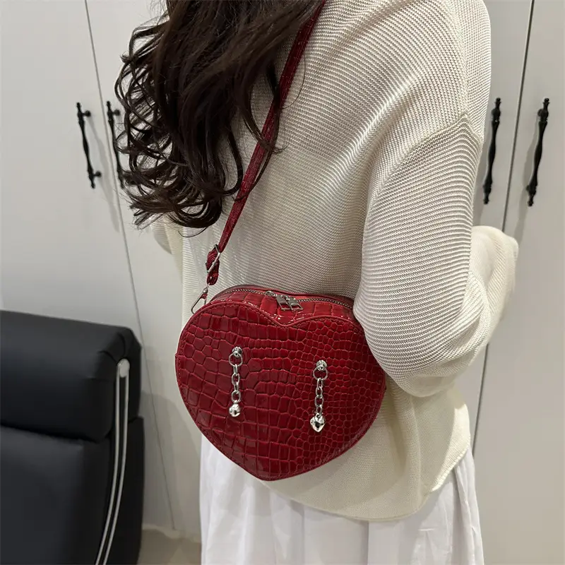 Heart Croc Leather Shoulder Bag Women's 2025 New Arrival - Image 8