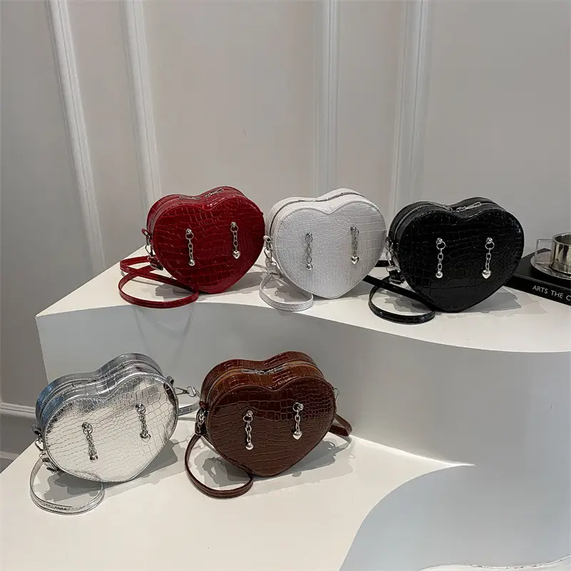 Heart Croc Leather Shoulder Bag Women's 2025 New Arrival - Image 9