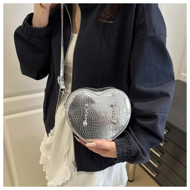 Heart Croc Leather Shoulder Bag Women's 2025 New Arrival — feature 15