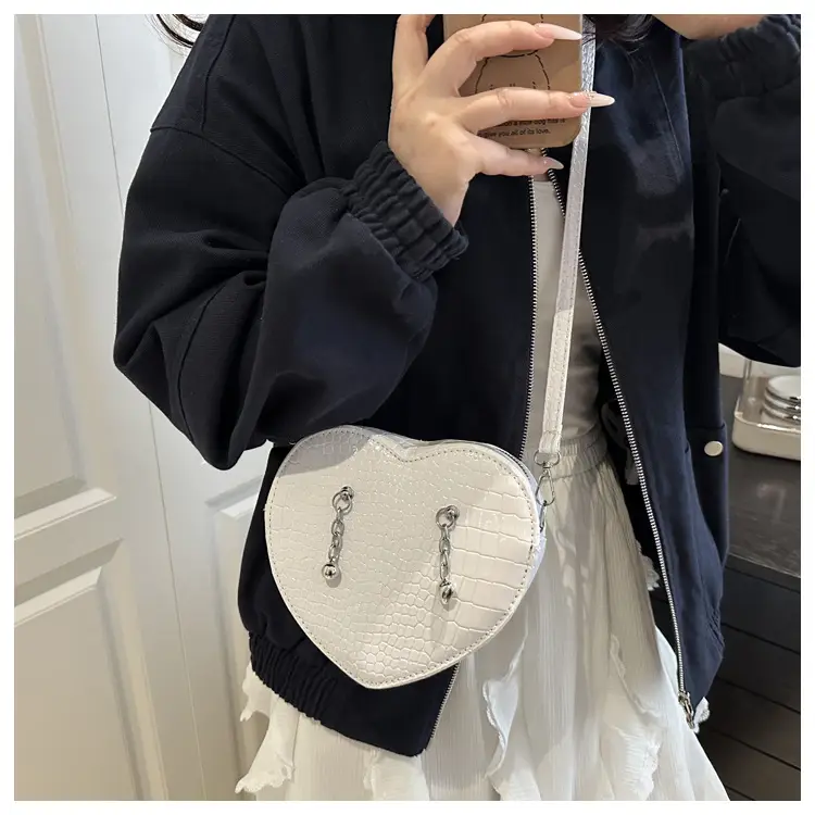 Heart Croc Leather Shoulder Bag Women's 2025 New Arrival — feature 20