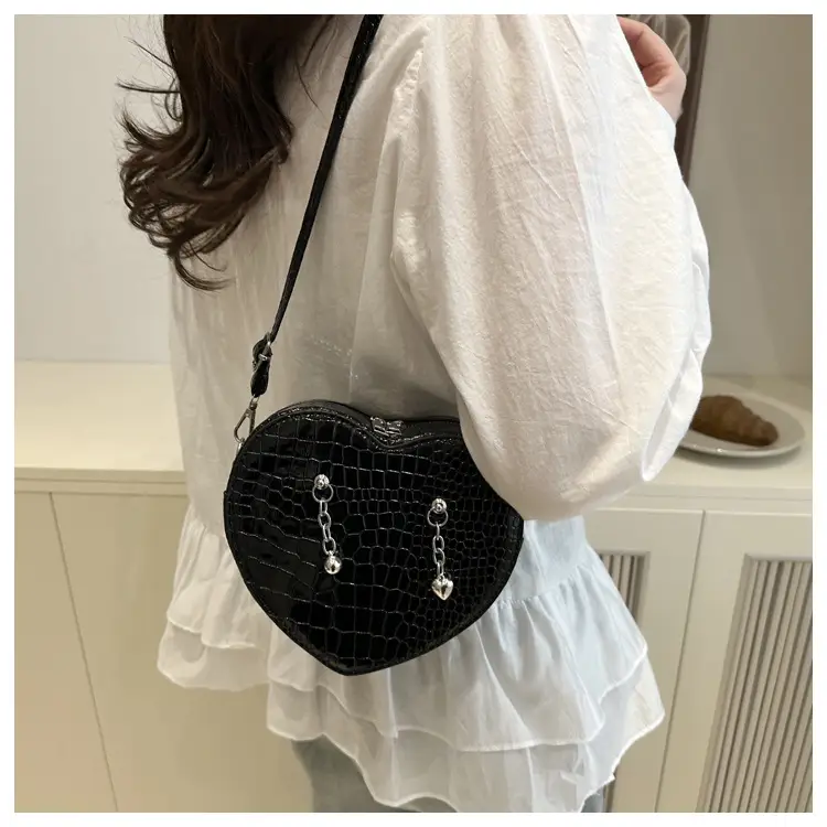 Heart Croc Leather Shoulder Bag Women's 2025 New Arrival — feature 24
