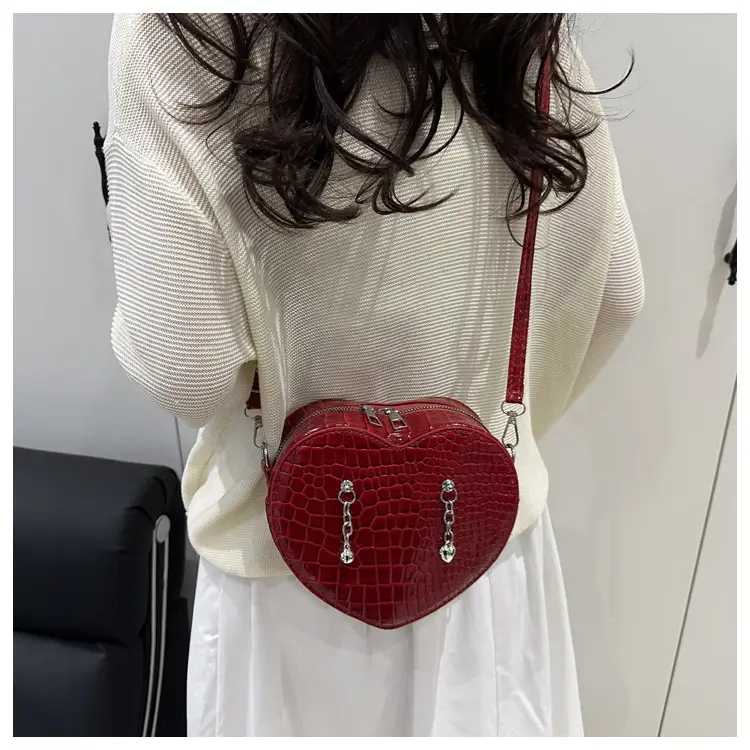 Heart Croc Leather Shoulder Bag Women's 2025 New Arrival — feature 31