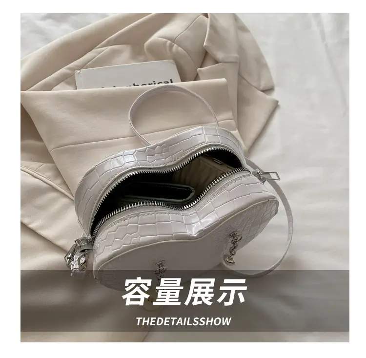 Heart Croc Leather Shoulder Bag Women's 2025 New Arrival — feature 7