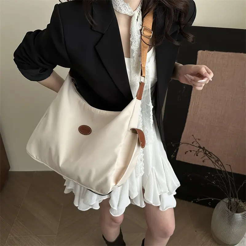 Women's Cream Oxford Tote Bag Single Shoulder Commuter Bag - Image 6