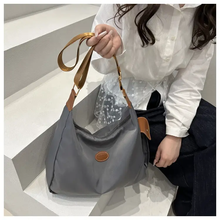 Women's Cream Oxford Tote Bag Single Shoulder Commuter Bag — feature 17