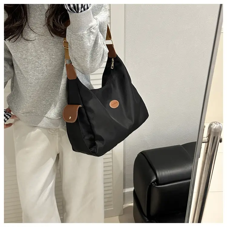 Women's Cream Oxford Tote Bag Single Shoulder Commuter Bag — feature 27