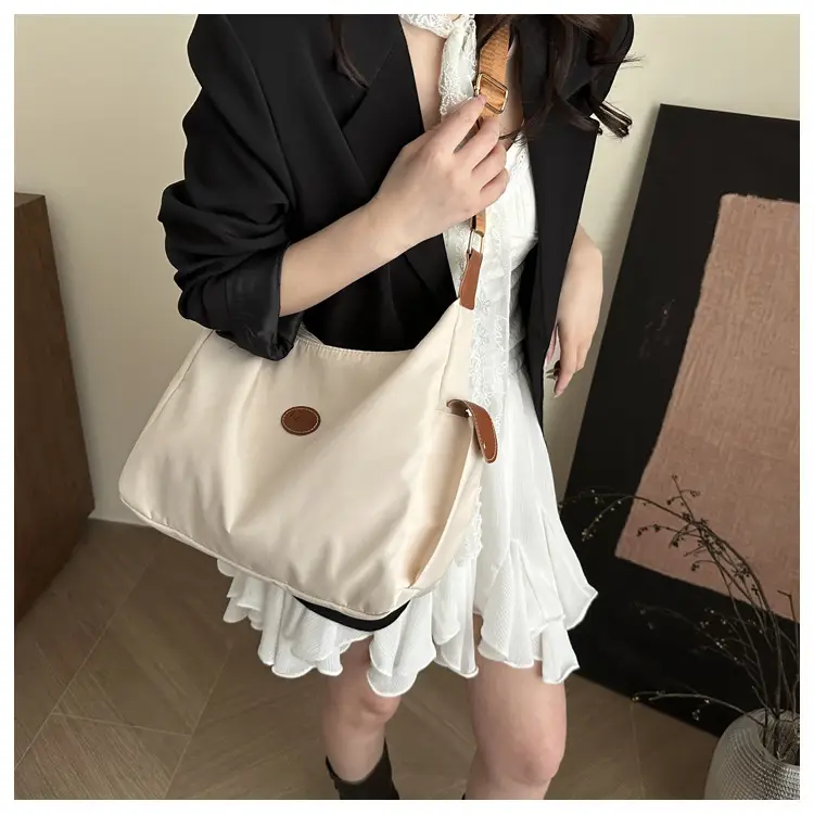 Women's Cream Oxford Tote Bag Single Shoulder Commuter Bag — feature 38