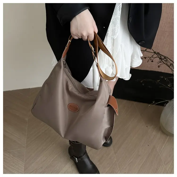 Women's Cream Oxford Tote Bag Single Shoulder Commuter Bag — feature 45