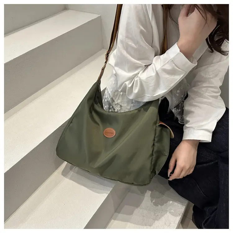 Women's Cream Oxford Tote Bag Single Shoulder Commuter Bag — feature 7