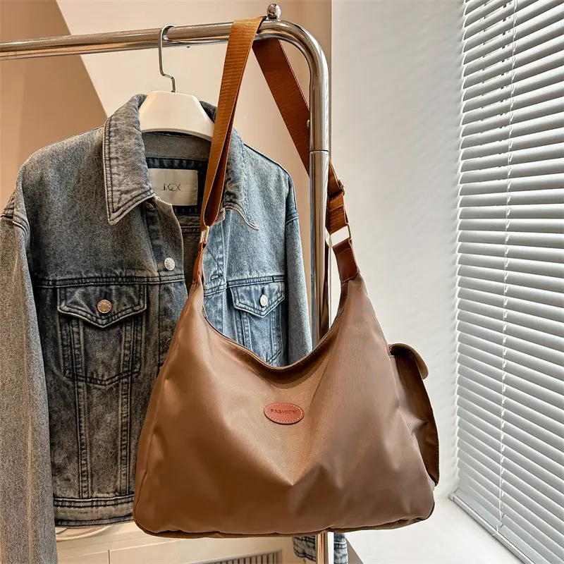 Women's Cream Oxford Tote Bag Single Shoulder Commuter Bag - Image 3