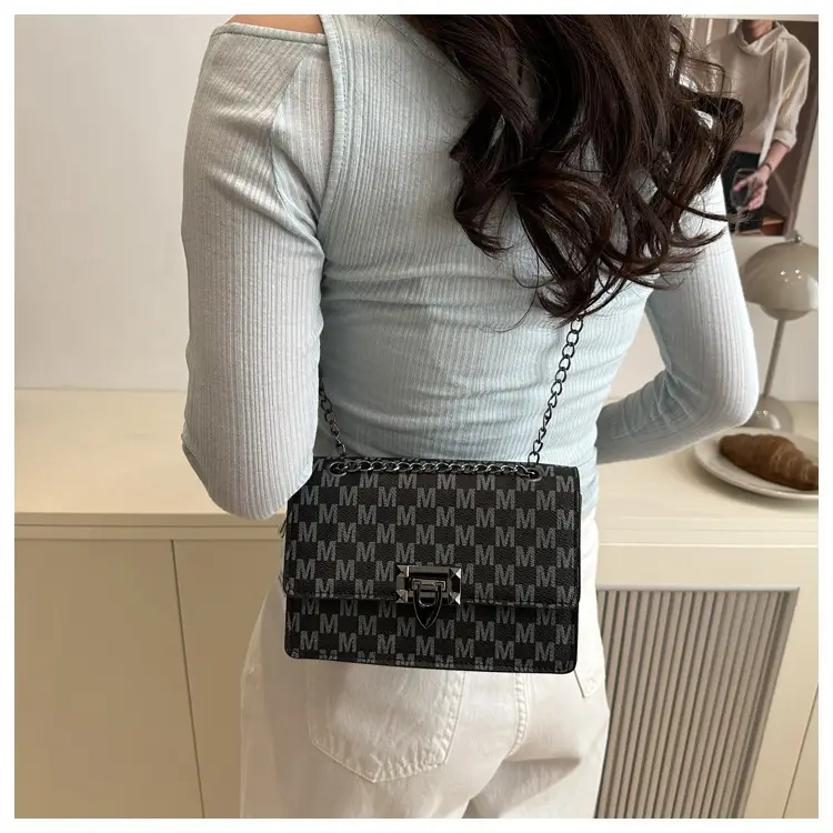 Retro Textured Square Bag for Women 2025 Spring — feature 16