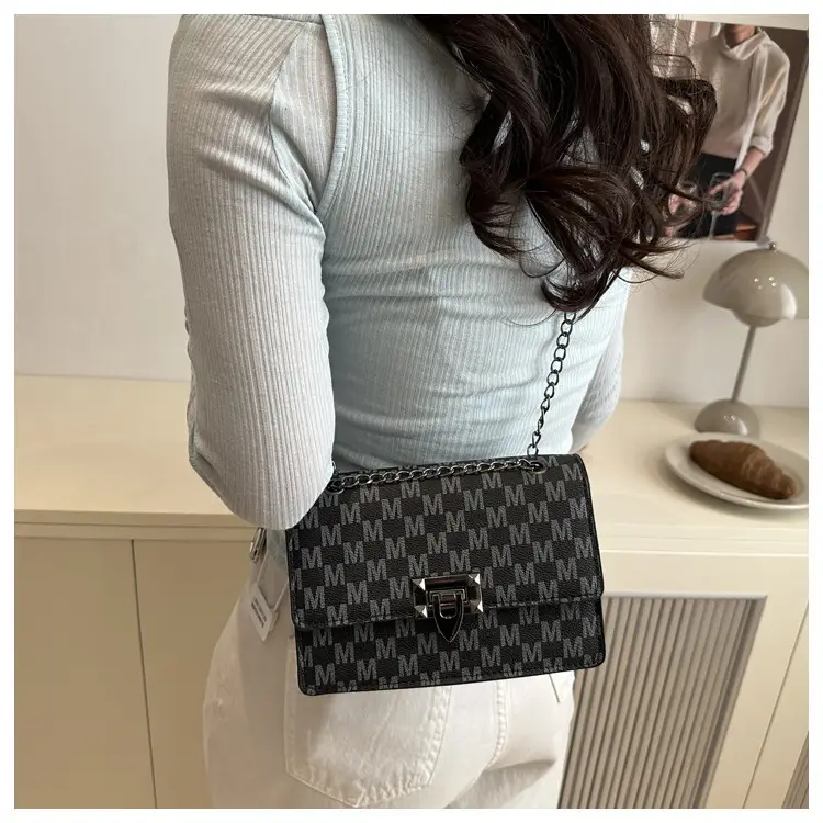 Retro Textured Square Bag for Women 2025 Spring — feature 17