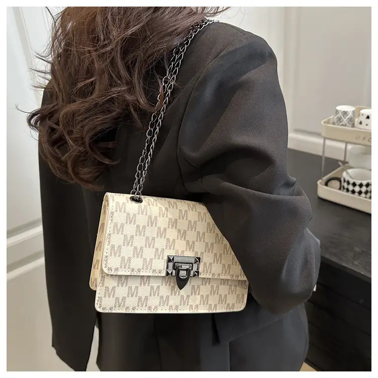 Retro Textured Square Bag for Women 2025 Spring — feature 7