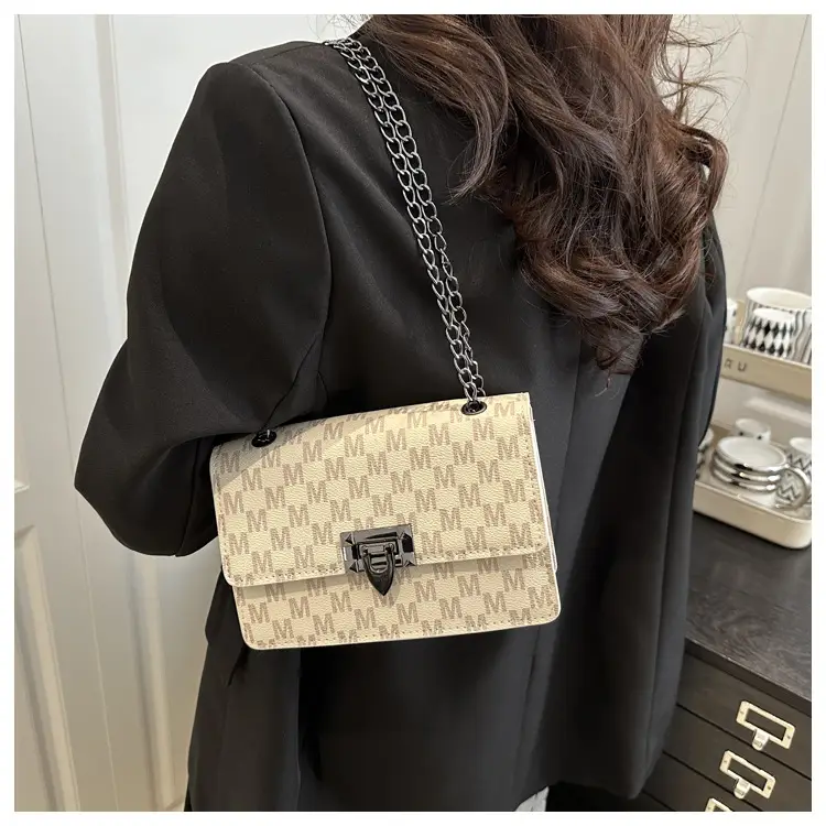 Retro Textured Square Bag for Women 2025 Spring — feature 9