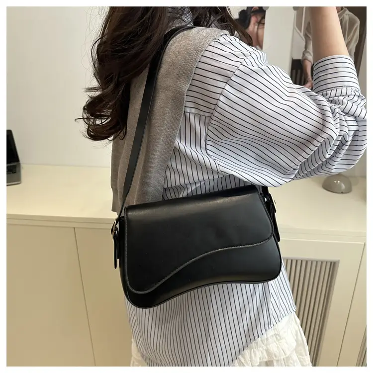 Women's Beige Crossbody Bag with Chain Strap — feature 21