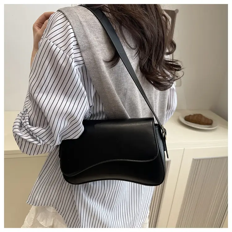 Women's Beige Crossbody Bag with Chain Strap — feature 22