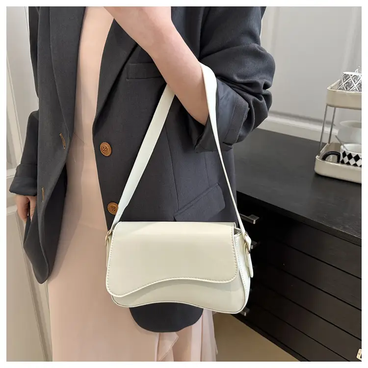 Women's Beige Crossbody Bag with Chain Strap — feature 9