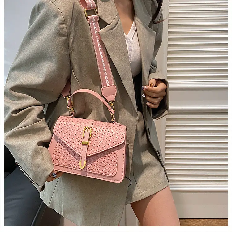 Black Embossed Woven Shoulder Bag for Women 2025 — feature 21