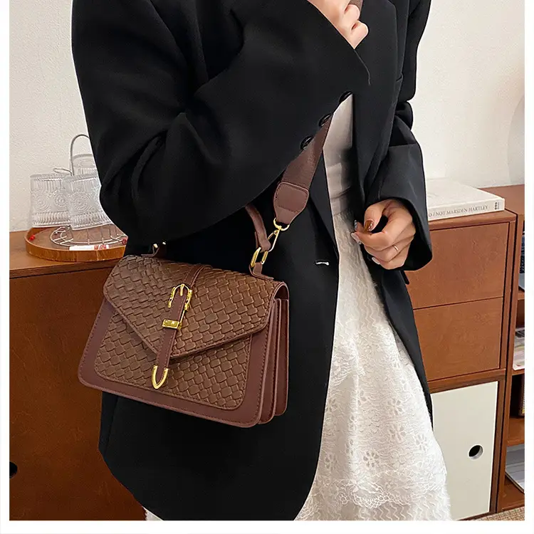 Black Embossed Woven Shoulder Bag for Women 2025 — feature 27