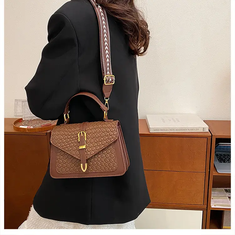 Black Embossed Woven Shoulder Bag for Women 2025 — feature 28