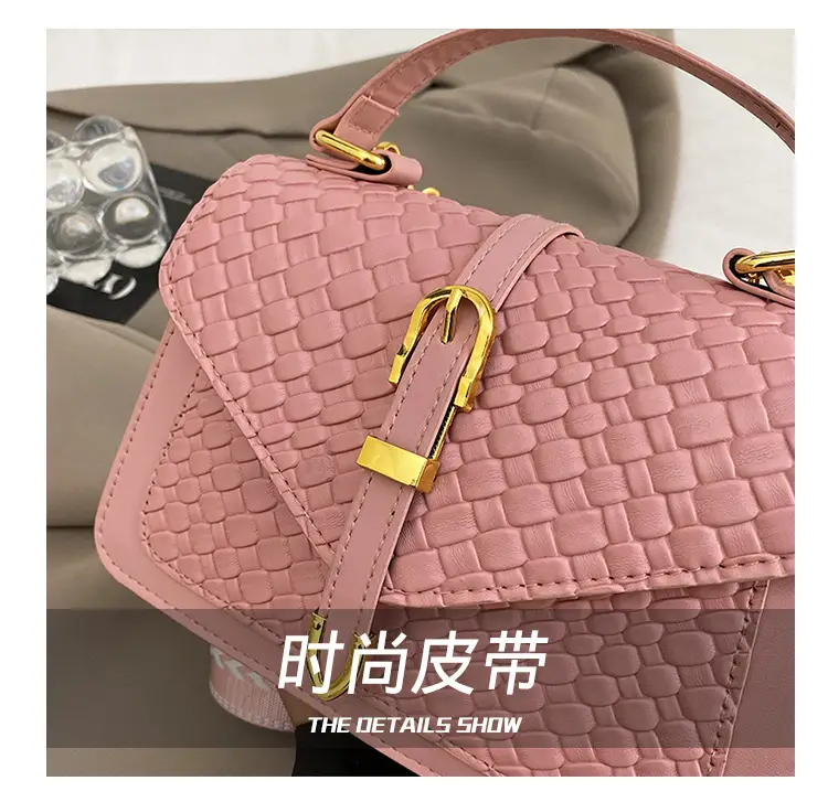 Black Embossed Woven Shoulder Bag for Women 2025 — feature 7