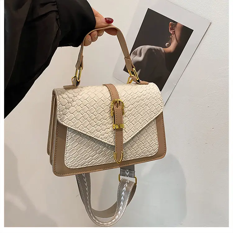 Black Embossed Woven Shoulder Bag for Women 2025 - Image 4