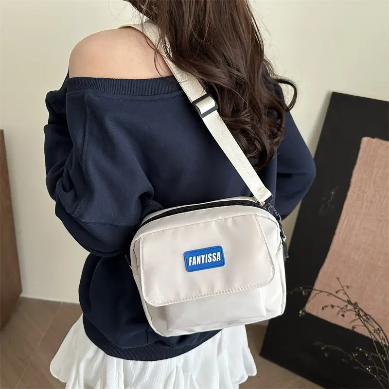 Minimalist Crossbody Bag for Students & Casual Use - Image 6