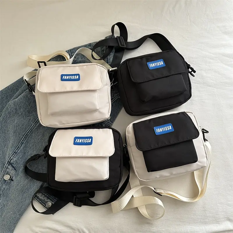 Minimalist Crossbody Bag for Students & Casual Use - Image 8