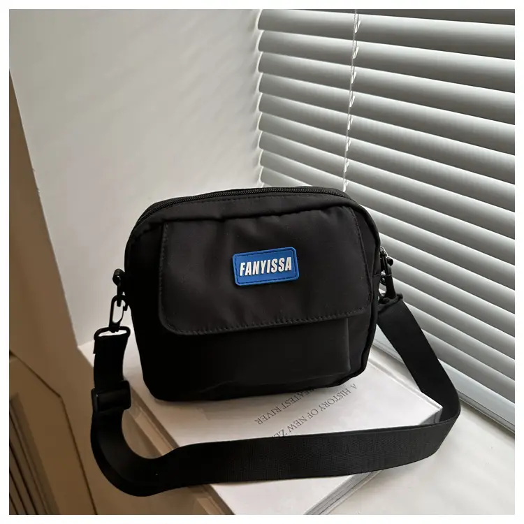 Minimalist Crossbody Bag for Students & Casual Use — feature 10