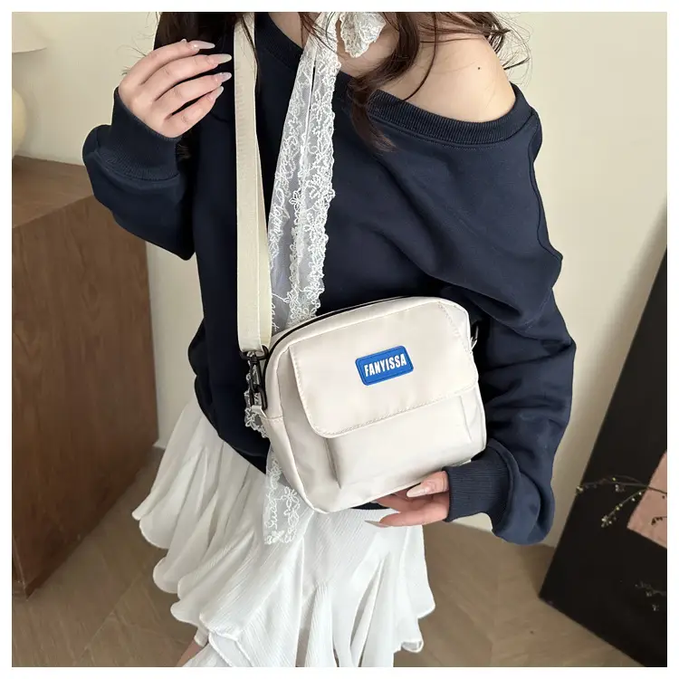 Minimalist Crossbody Bag for Students & Casual Use — feature 15
