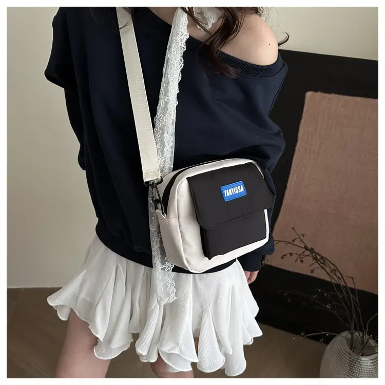 Minimalist Crossbody Bag for Students & Casual Use — feature 19