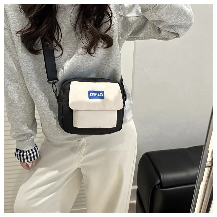 Minimalist Crossbody Bag for Students & Casual Use — feature 28