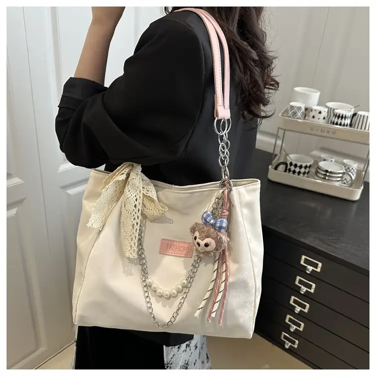 Women's Chain Strap Shoulder Bag with Pearl Lace — feature 13