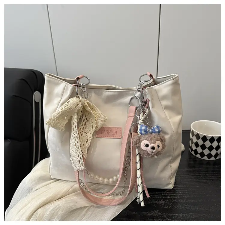 Women's Chain Strap Shoulder Bag with Pearl Lace — feature 16