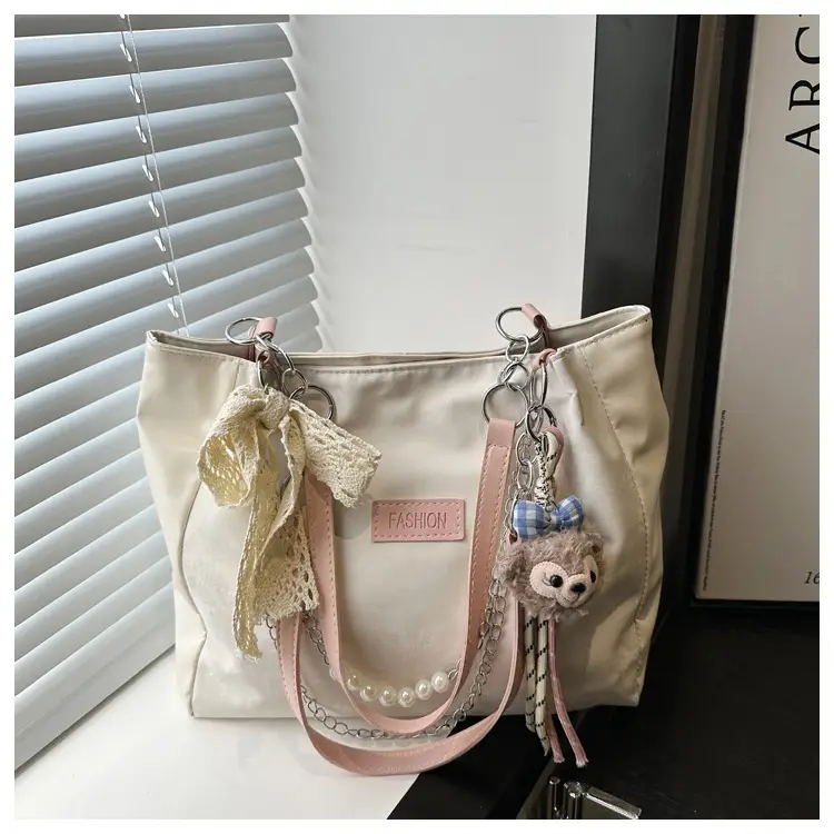 Women's Chain Strap Shoulder Bag with Pearl Lace — feature 18