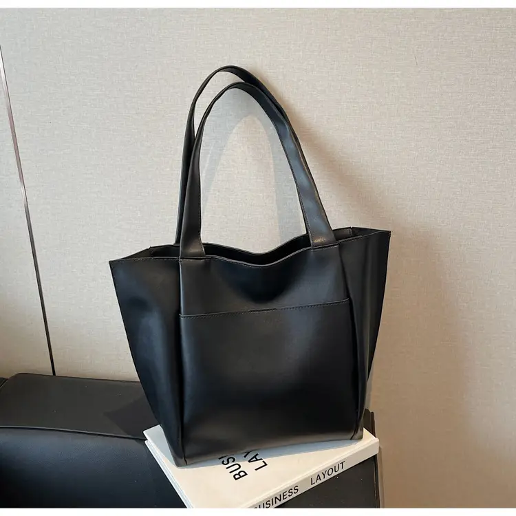 Women Large Capacity Tote Bag Brown Leather 2026 — feature 38
