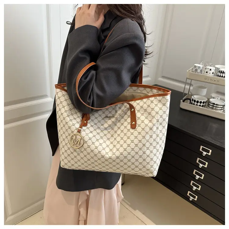 Women's Large Capacity Tote Bag Summer 2025 — feature 17