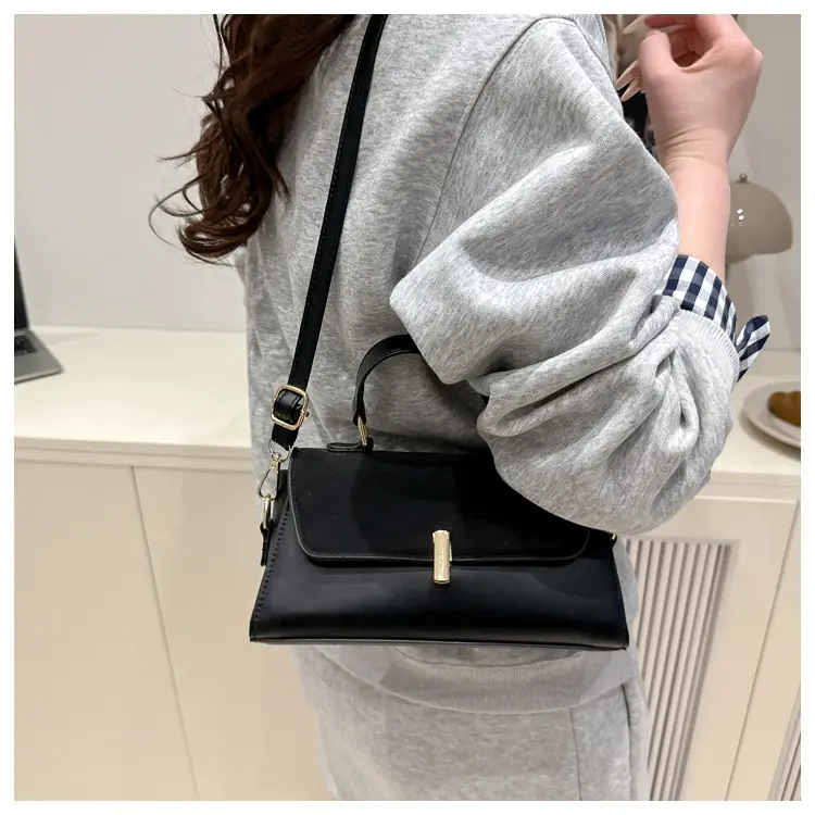 Retro Women's Shoulder Bags 2025 Spring New Fashion — feature 14