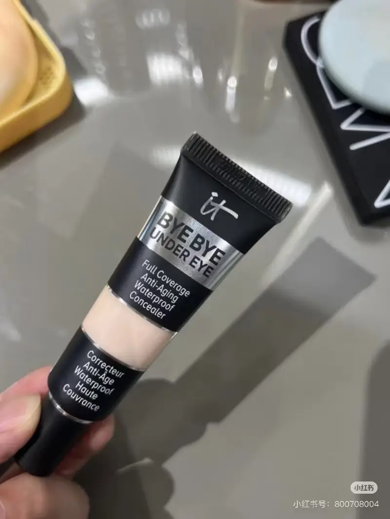 It Concealer Bye Bye Dark Circles 10.520.0 — feature 3