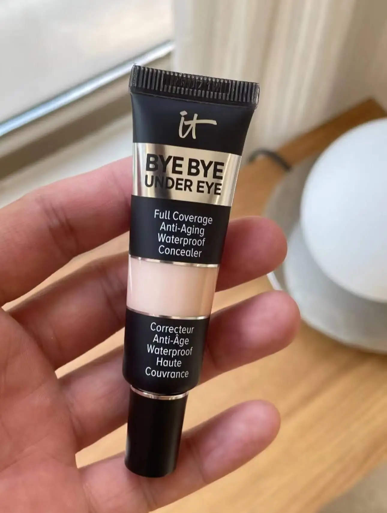 It Concealer Bye Bye Dark Circles 10.520.0 — feature 6