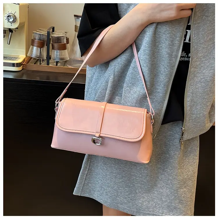 Pink Leather Crossbody Bag for Women 2025 — feature 1