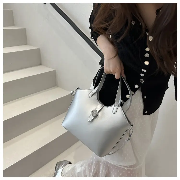 Pink Vintage Niche Hand Bag for Women 2025 — feature 22