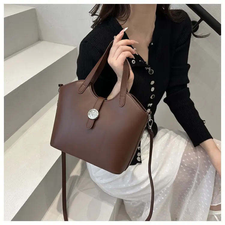 Pink Vintage Niche Hand Bag for Women 2025 — feature 25
