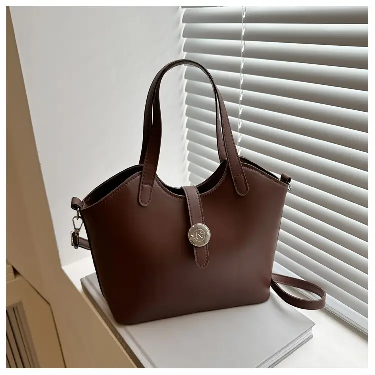 Pink Vintage Niche Hand Bag for Women 2025 — feature 29