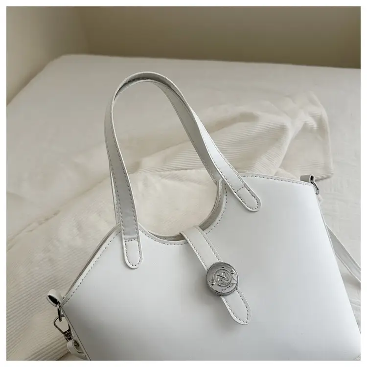 Pink Vintage Niche Hand Bag for Women 2025 — feature 9