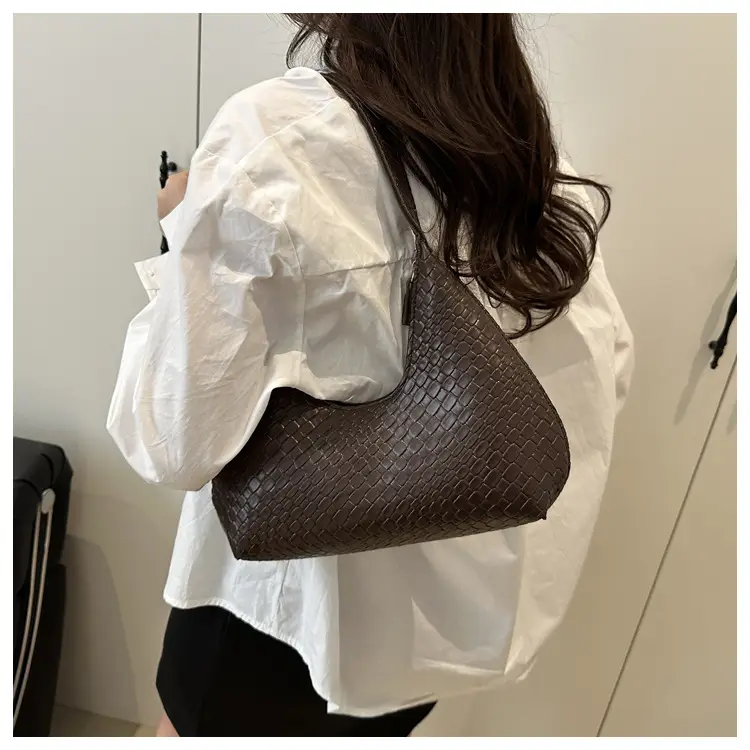 2025 Woven Shoulder Bag Niche Design Large Capacity — feature 20