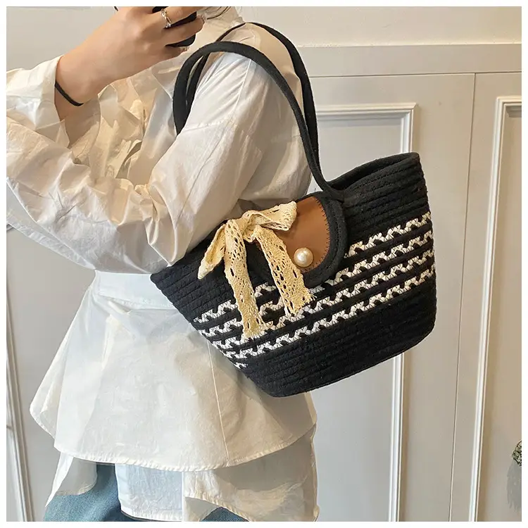 Women's Straw Woven Shoulder Bag with Tassel & Pearl — feature 5