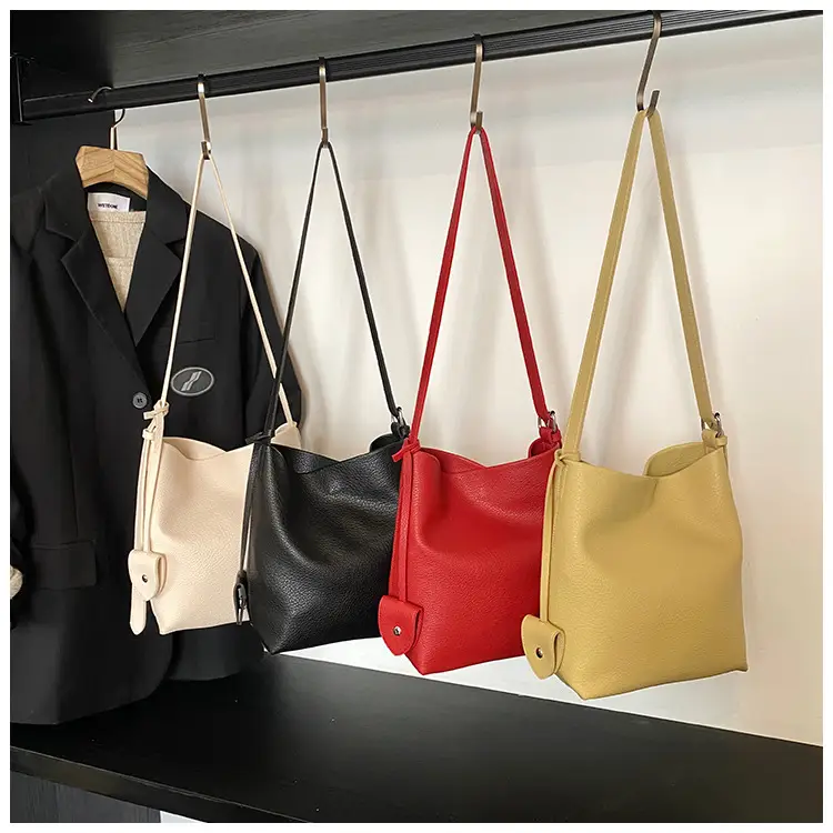 Women's Large Capacity Beige Shoulder Bag 2025 — feature 9