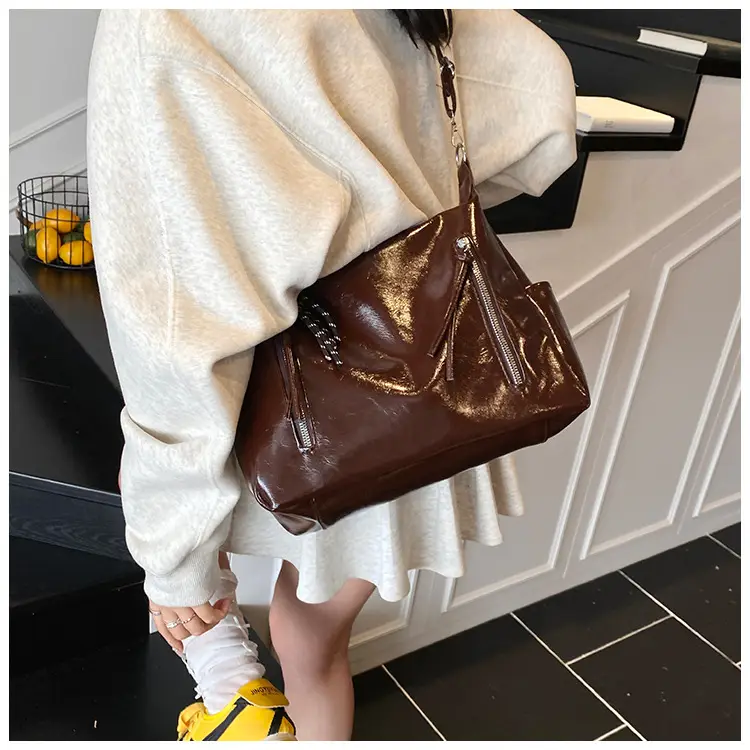 High-end 2025 Women's Large Cap Bag Tan Leather — feature 13