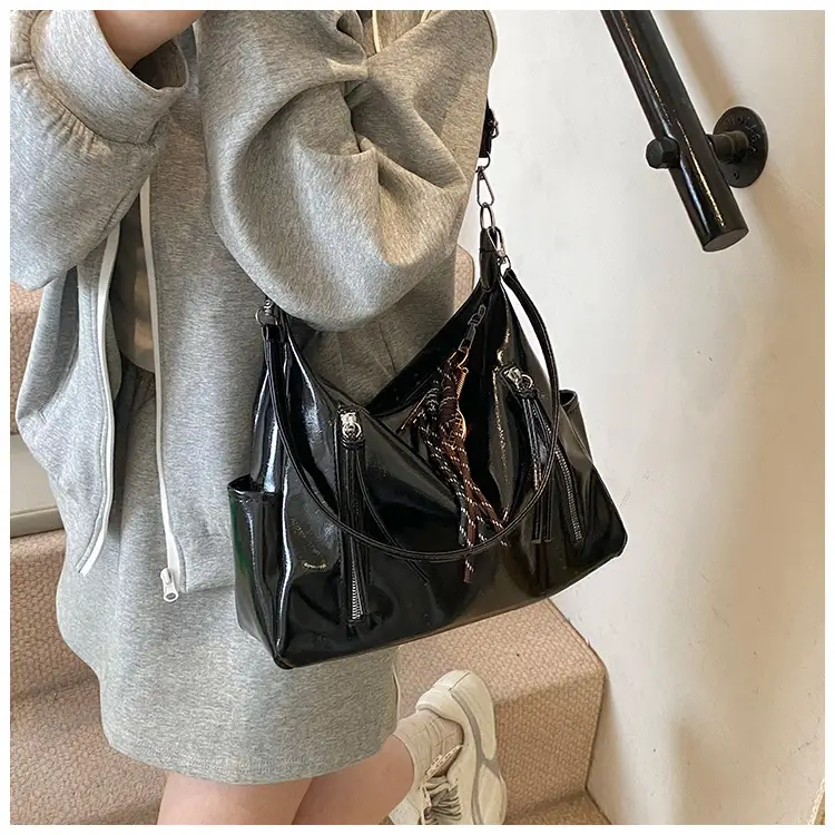 High-end 2025 Women's Large Cap Bag Tan Leather — feature 15